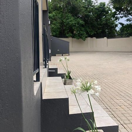 Spring Acres Guesthouse Mbombela Exterior photo